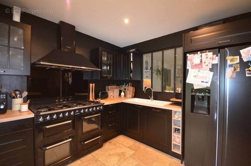 CHÂTEAU THIERRY (02) à vendre maison de 248 m² avec piscine et dépendances - photo 3