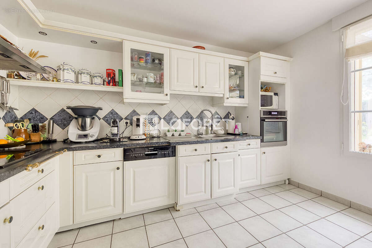 Maison à OZOIR-LA-FERRIERE