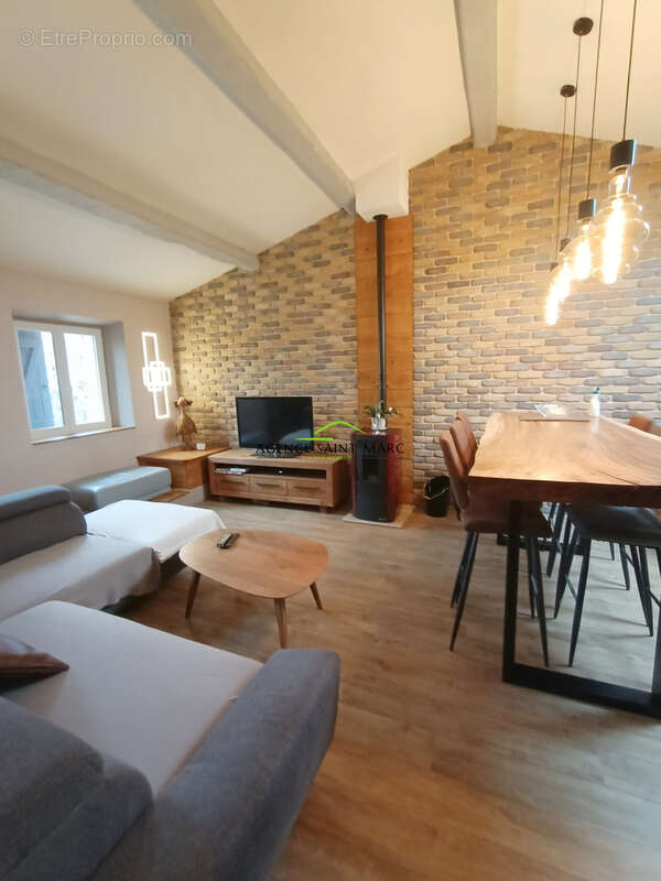 Maison à CABRIS