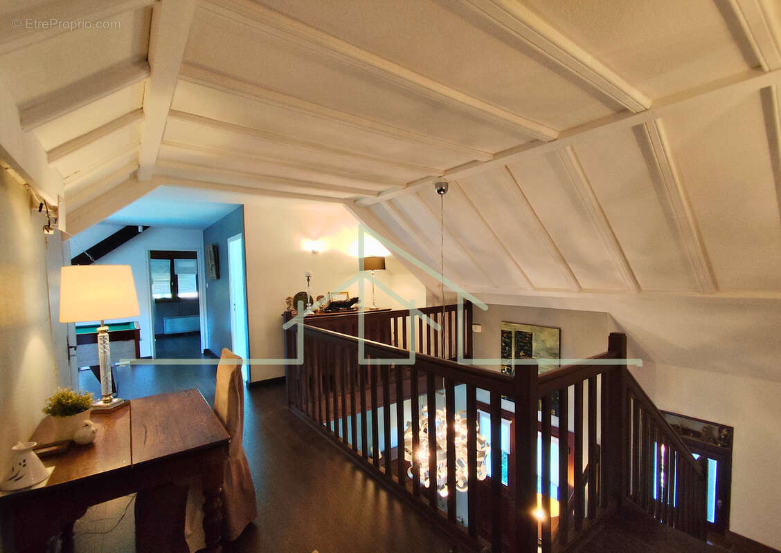 Exclusivité   Épinal Saint-Laurent   Maison de 202 m2 3/4 chambres avec piscine - photo 15