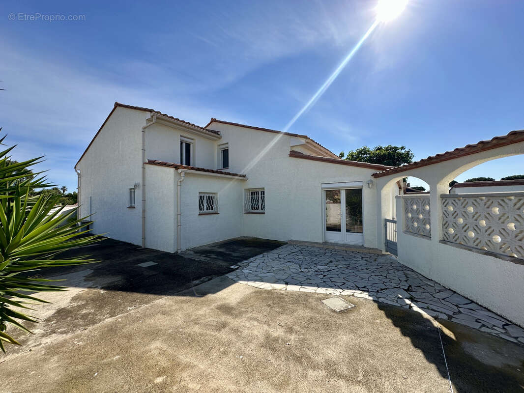 Maison à SAINT-CYPRIEN