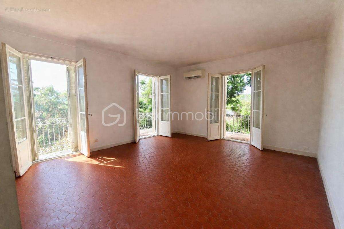 Maison à SAINT-RAPHAEL