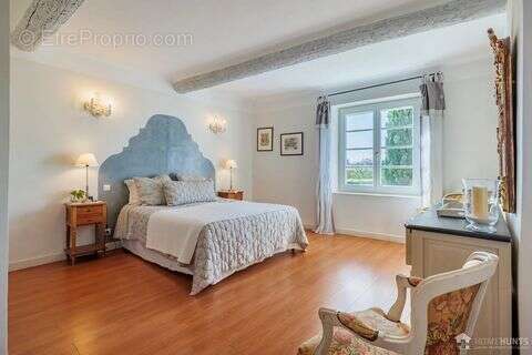 Maison à L'ISLE-SUR-LA-SORGUE