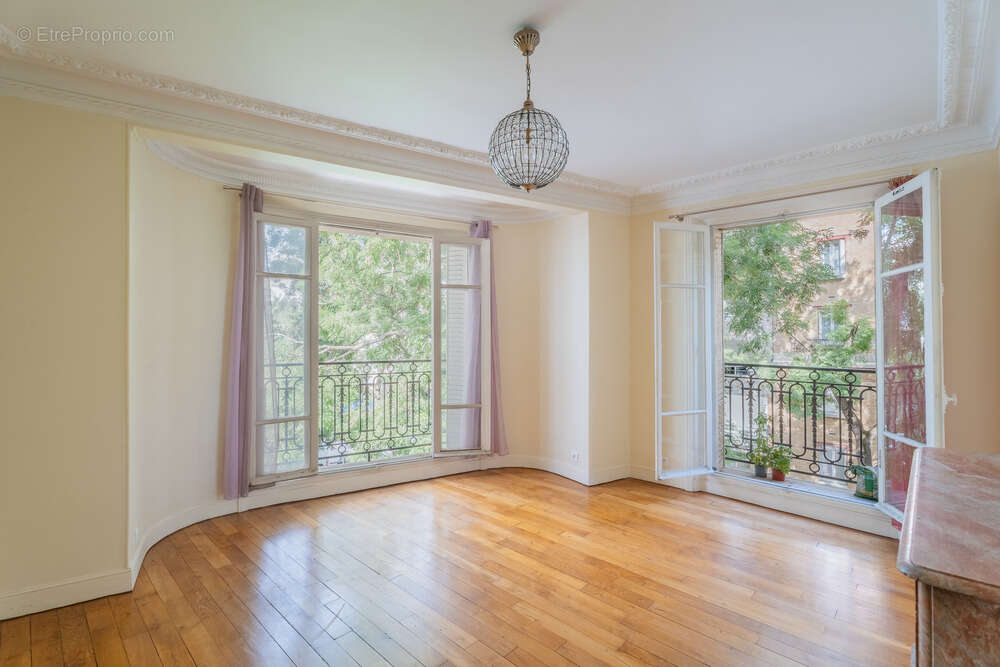 Appartement Paris 3 pièce(s) 71 m2 - photo 2