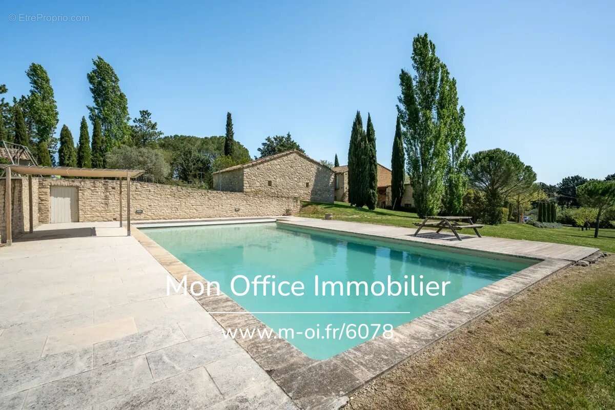 Maison à ROUSSILLON