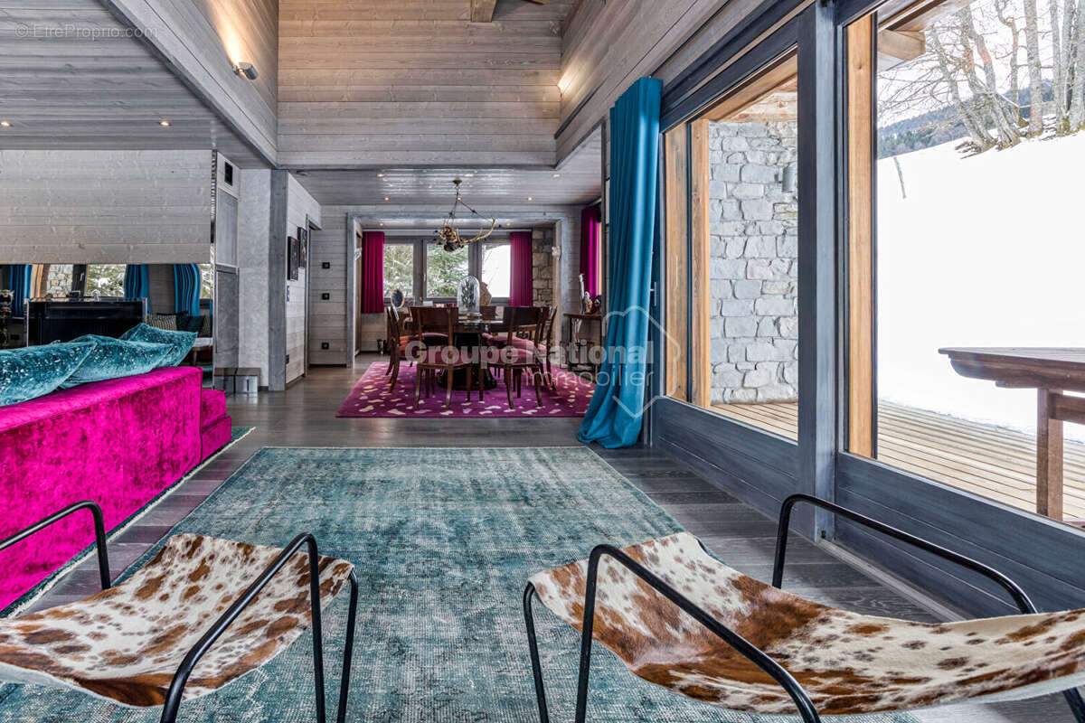 Maison à DEMI-QUARTIER