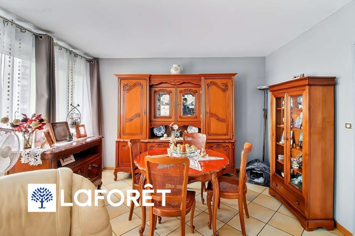 Appartement à RIS-ORANGIS