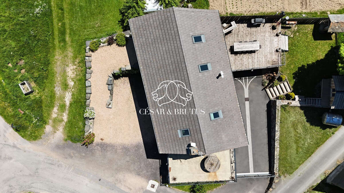 Maison 5 pièces 178 m² à vendre à Montusclat (43260) - photo 4