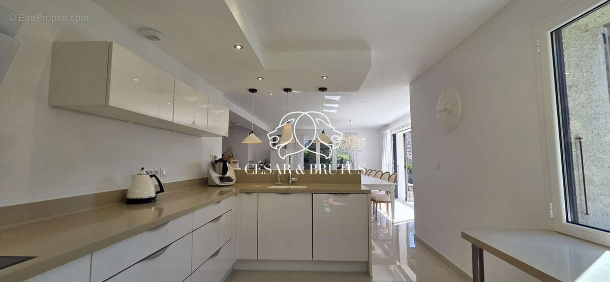 Maison à LE CHAMBON-SUR-LIGNON