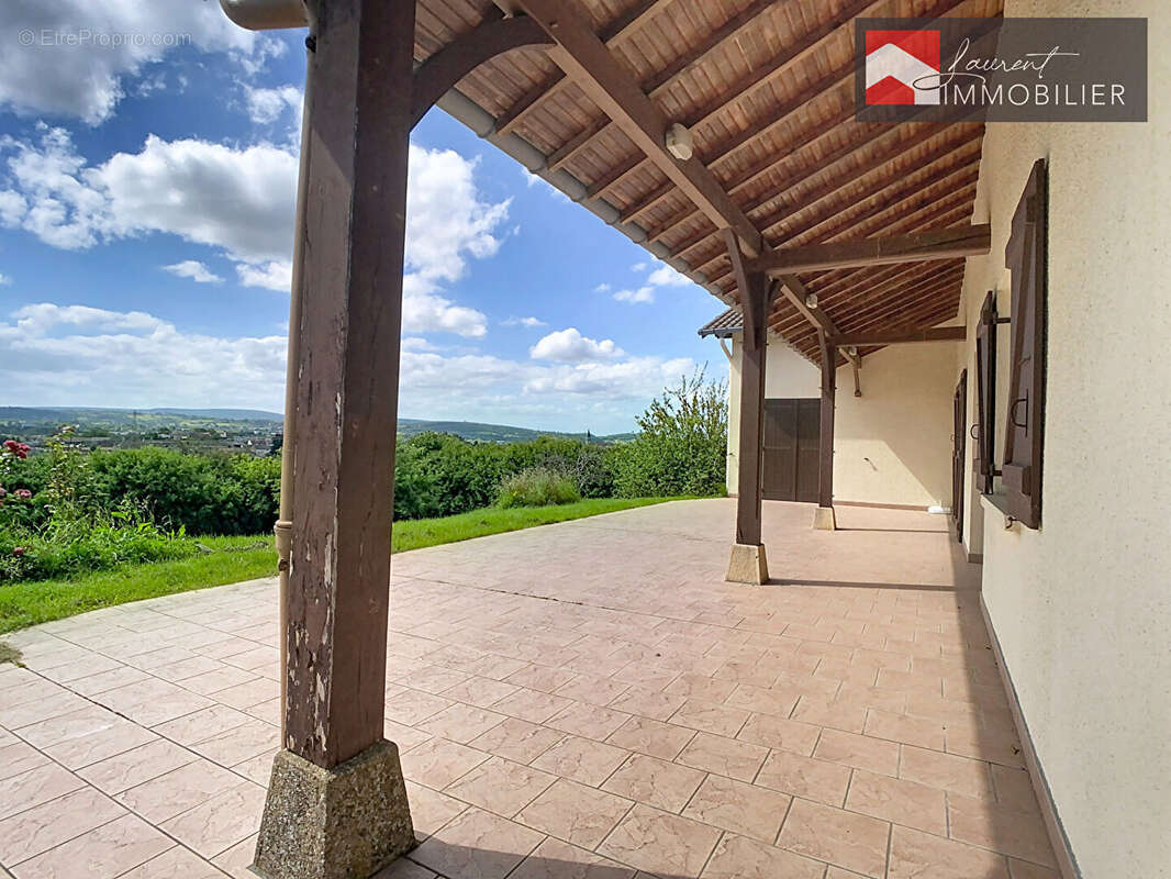 EXCLUSIVITE: Propriété familiale de charme à LACROST - photo 7