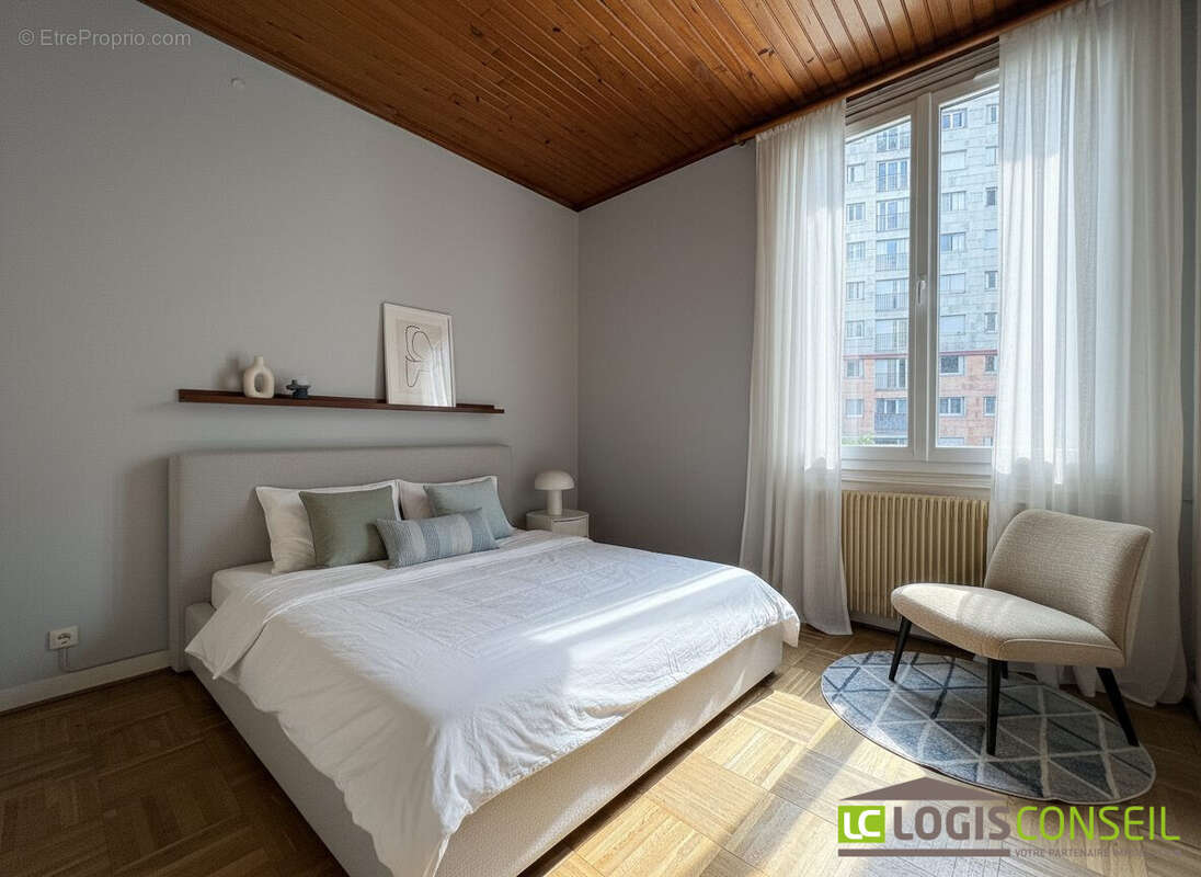 Appartement à CHATILLON