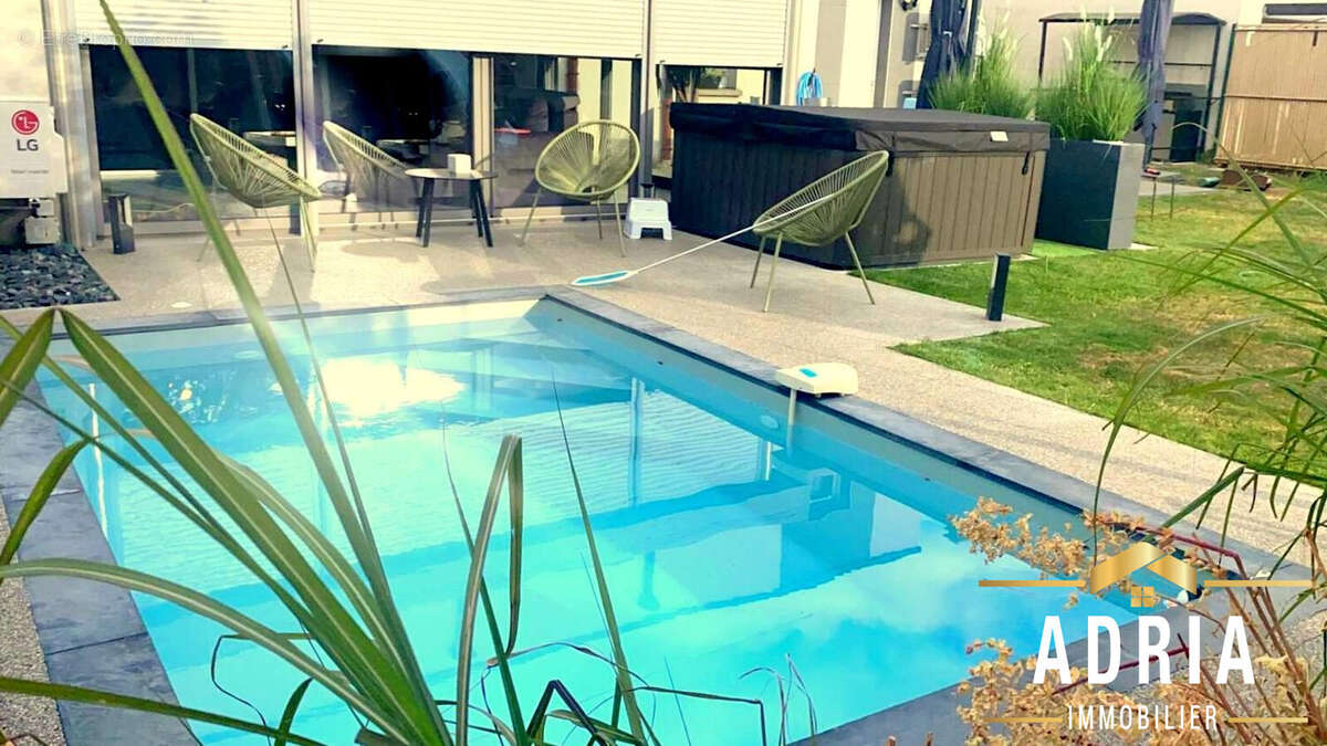 Maison 189 m² à Thionville  - photo 2