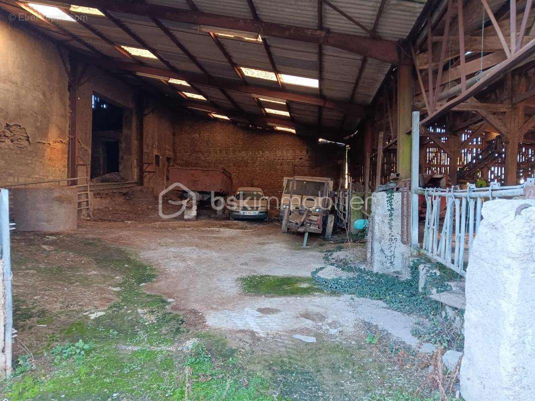 Terrain à POIX-TERRON