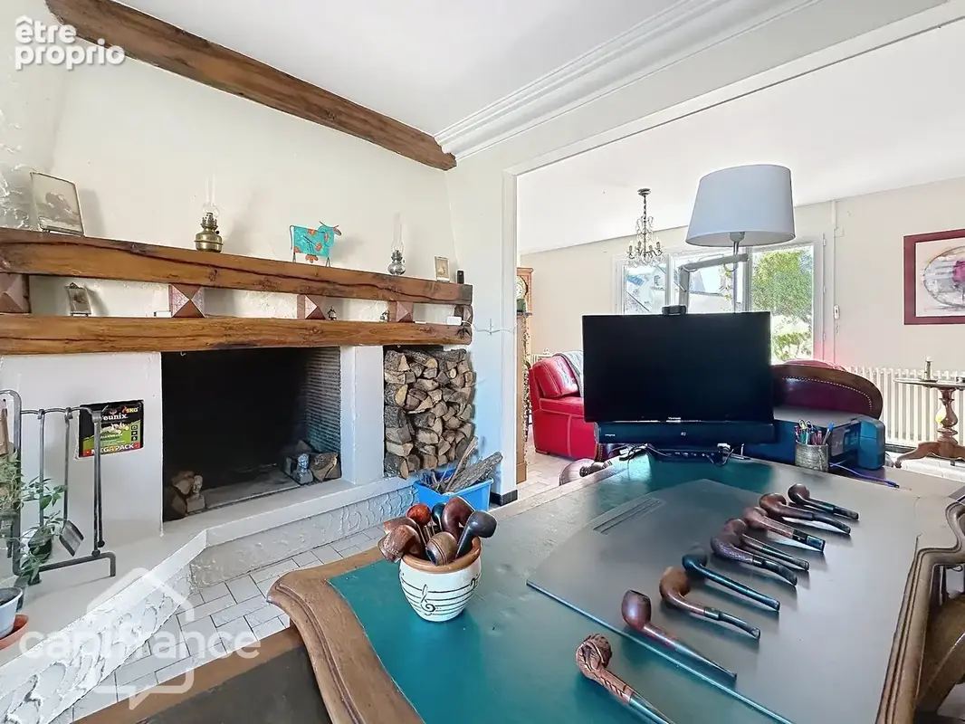 Dpt Deux Sèvres (79), à vendre THOUARS maison P7 de 196 m² - Terrain de 475,00 m² - photo 4