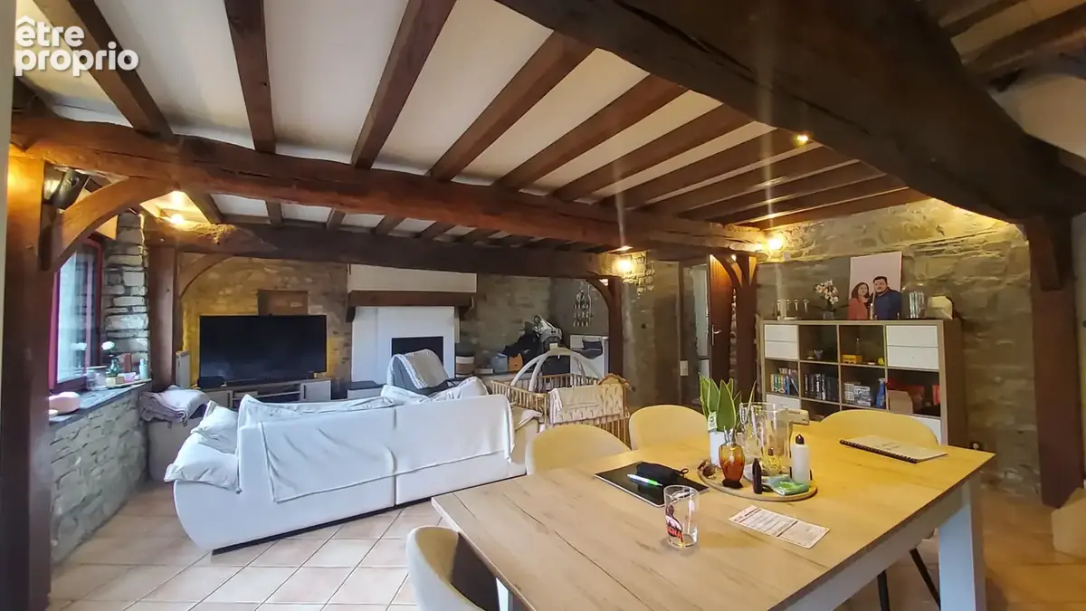A VENDRE - Longère rénovée 120m2 - 5 pièces - 3 chambres - 935m2 de terrain - LA DOMINELAIS - photo 3