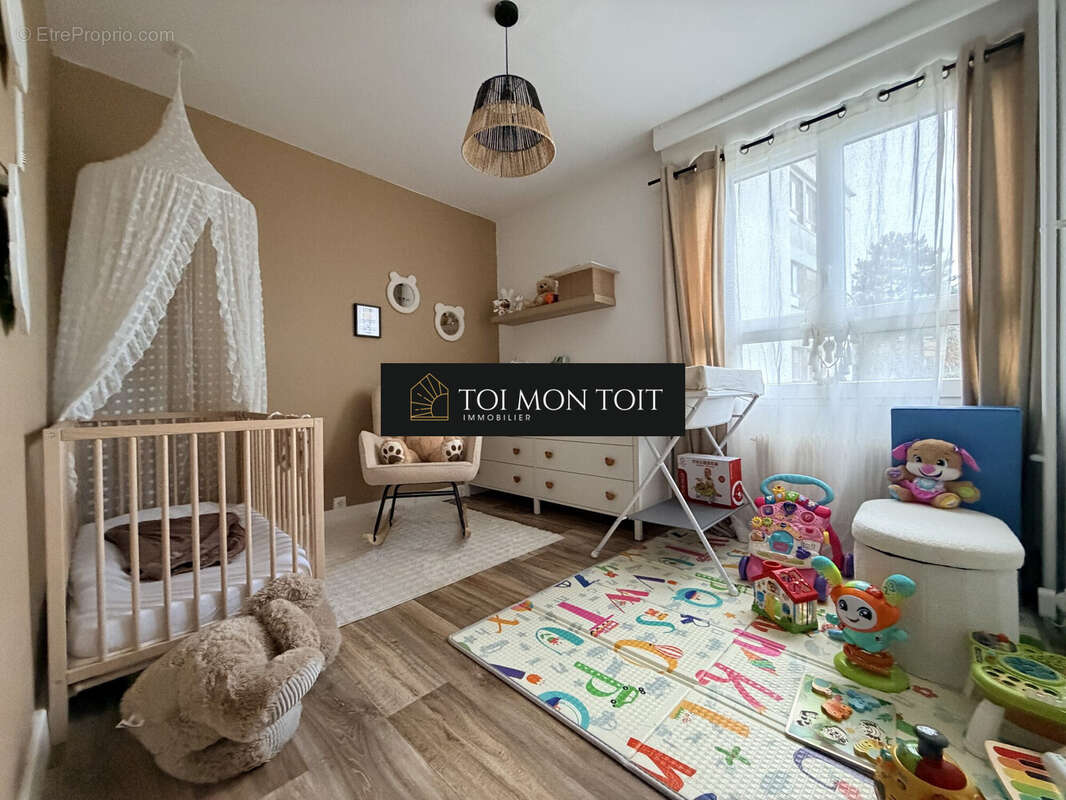 Appartement à SURVILLIERS