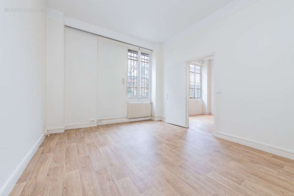 Projet de construction : 18 logements dont 7 logements et un local commercial créés - Mairie d'Asnières - 379m2 - 2,8 M € FAI - photo 8