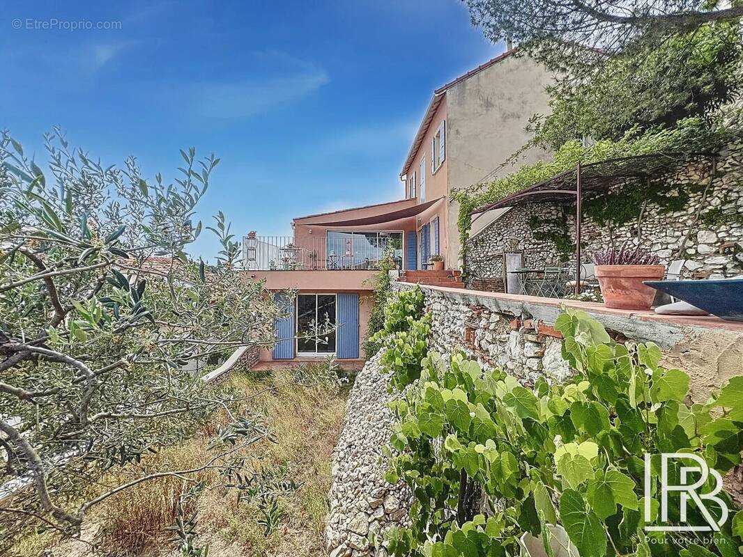 Maison à MARSEILLE-6E