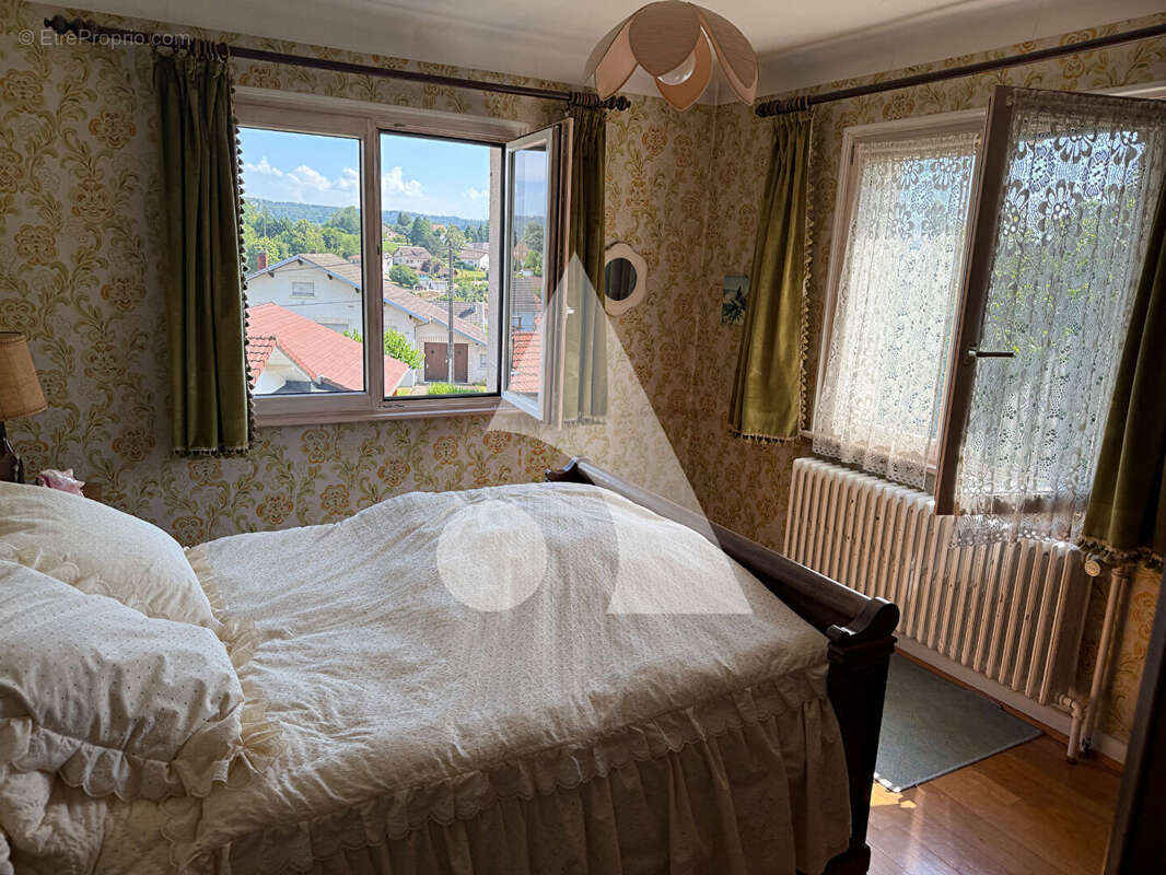 Maison Delle 8 pièce(s) 154 m2 - photo 9