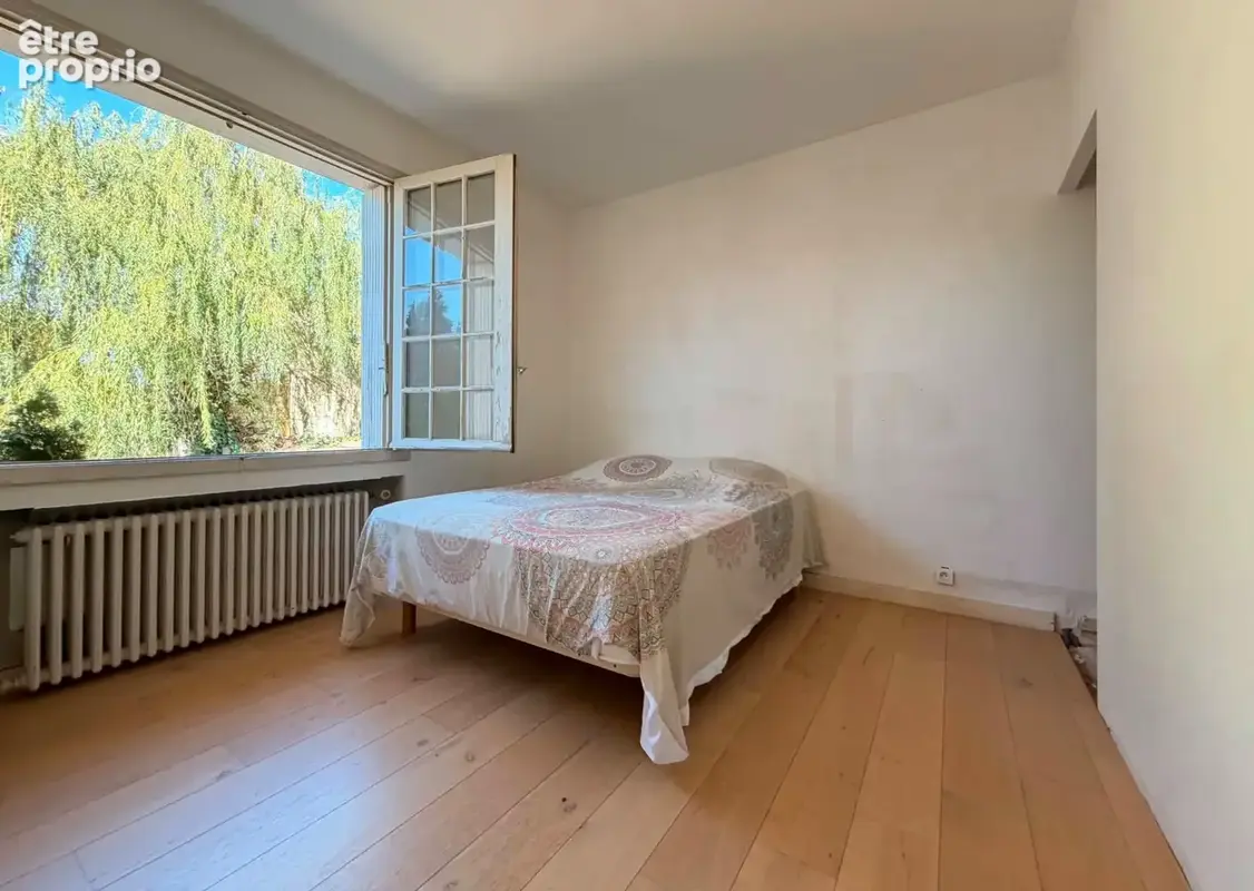 Maison 158 m², terrasse exposee sud, terrain clos de 593 m², 4 chambres, garage, cave, pompe a chaleur, panneaux solaires, charp - photo 8