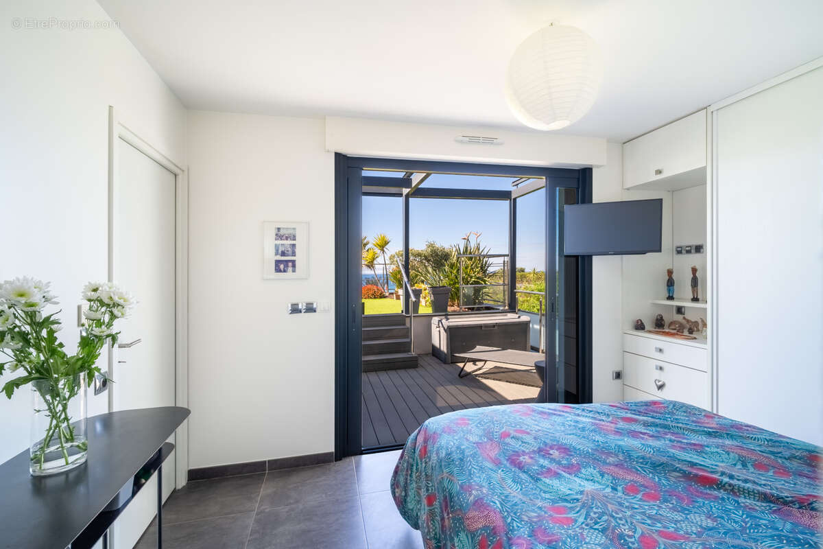 Appartement à SANARY-SUR-MER