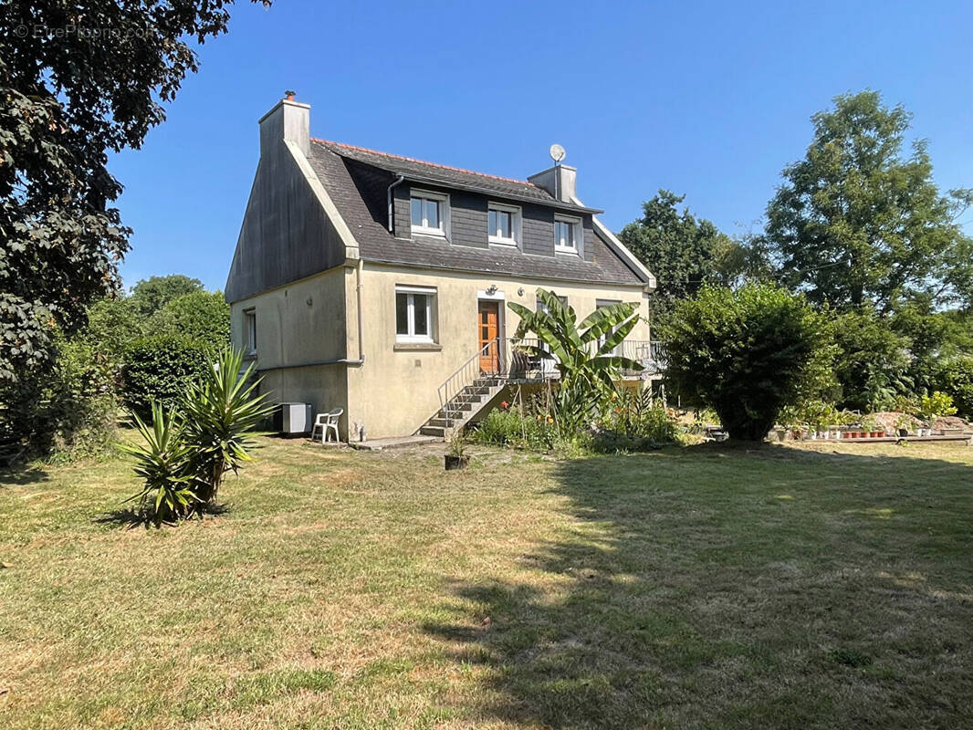 Maison à PLOGASTEL-SAINT-GERMAIN