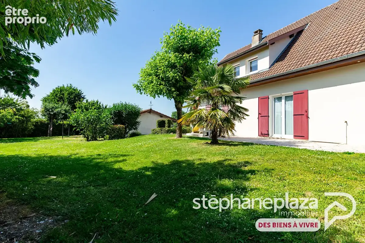 Photo Maison à Chalamont au prix de 399 000€