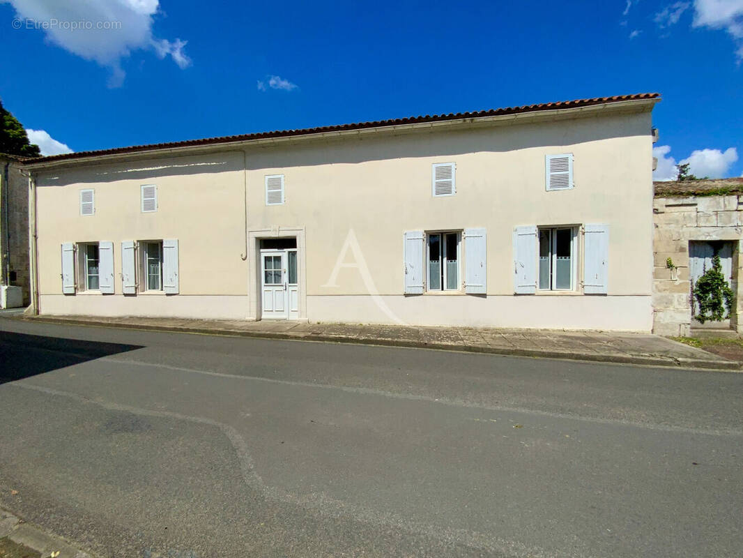 Maison à GUITINIERES