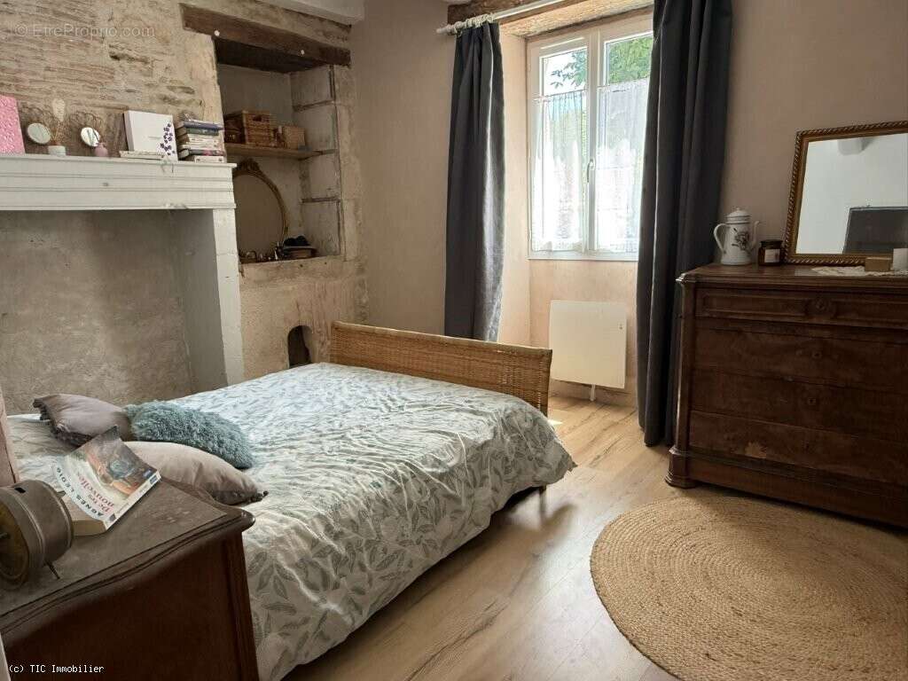 Maison à RUFFEC