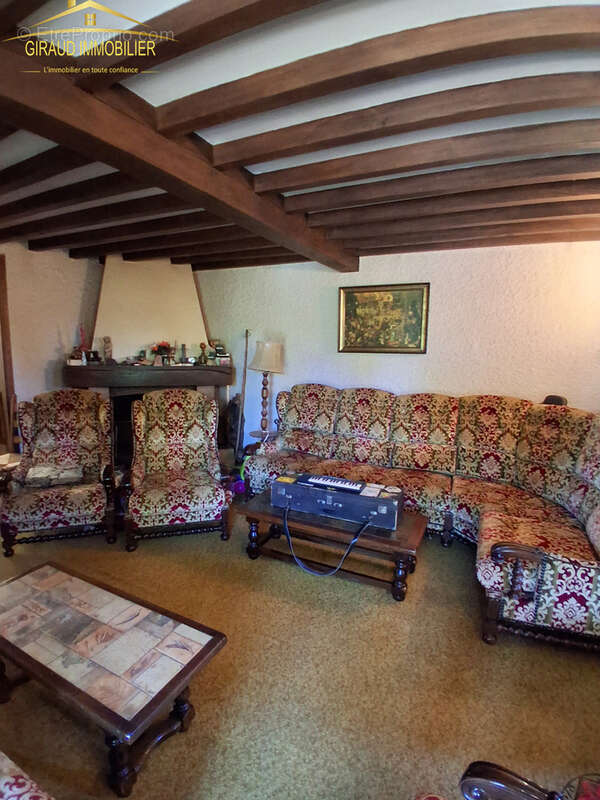 Maison à SAINT-NIZIER-SOUS-CHARLIEU