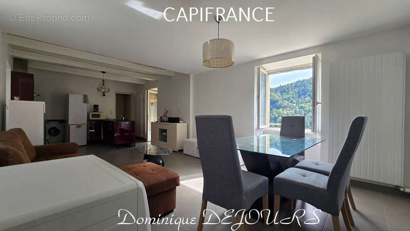 Maison à SAINT-SAUVEUR-DE-MONTAGUT