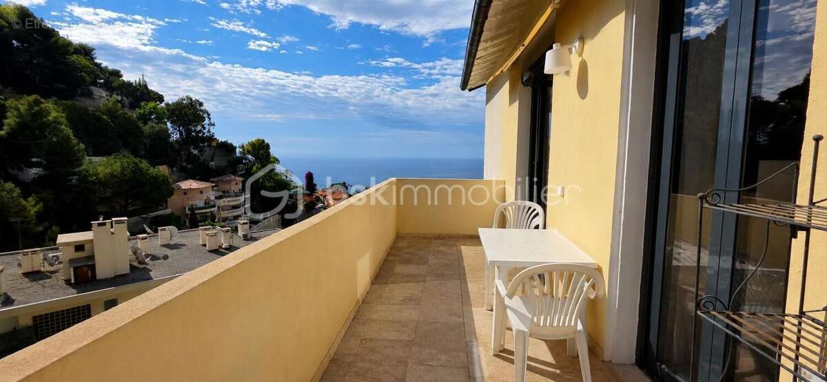 Appartement à ROQUEBRUNE-CAP-MARTIN