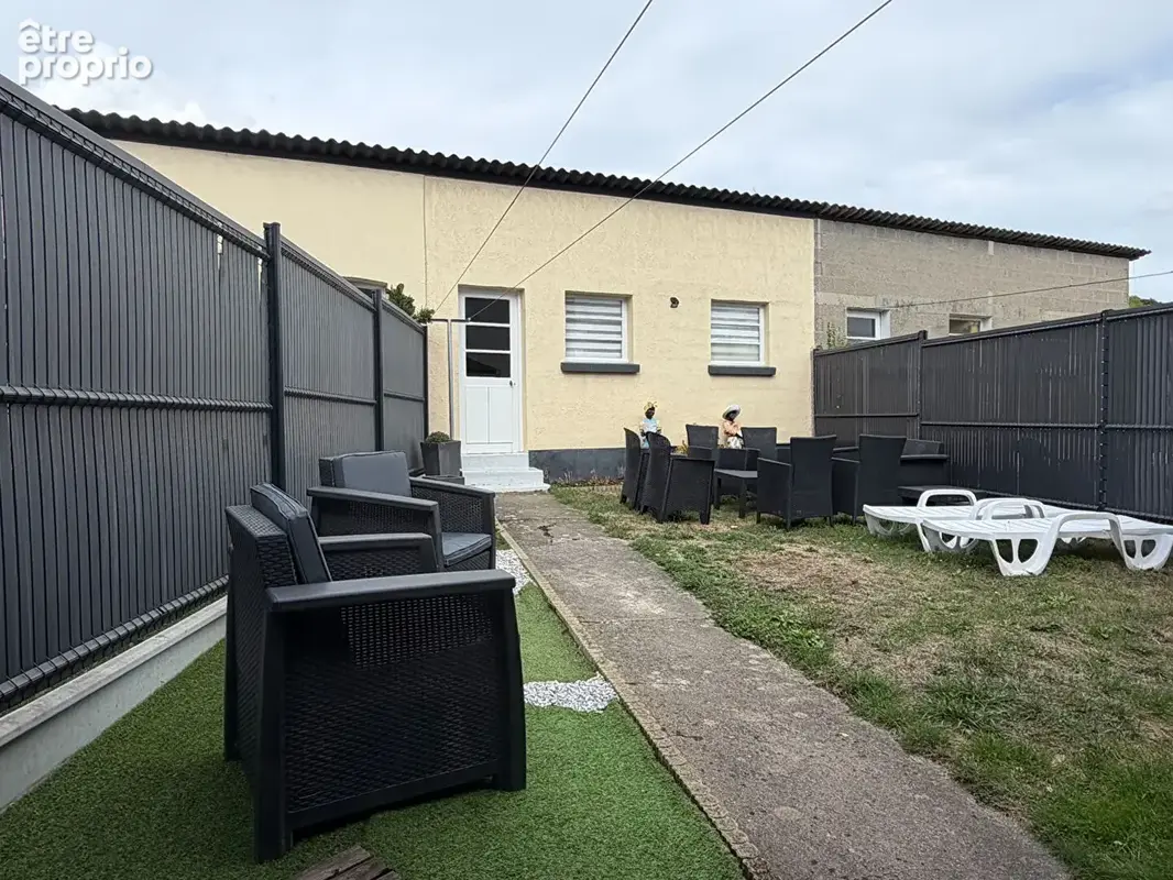 Pavillon 90 m² Igoville 27460 ? 2 garages, jardin, proche commerces & A13) - photo 11