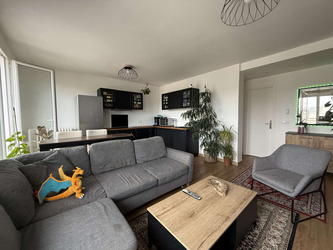 Appartement à SAINT-MAUR-DES-FOSSES