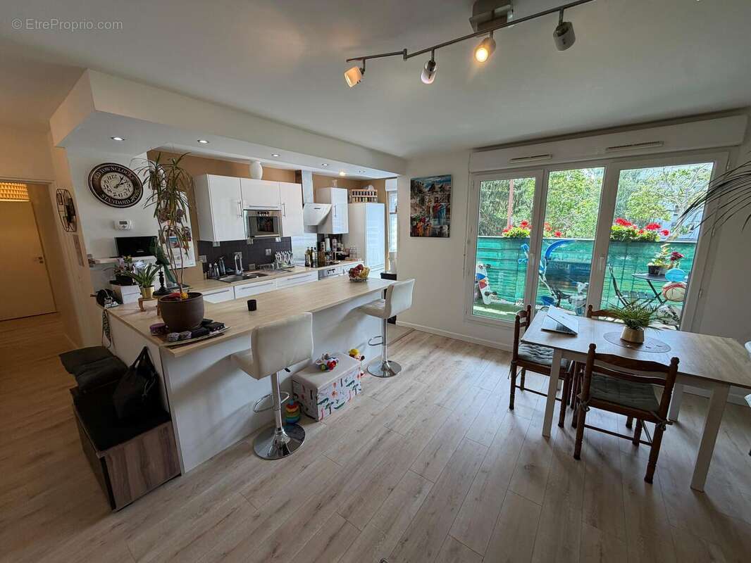 Photo 2 - Appartement à GUYANCOURT