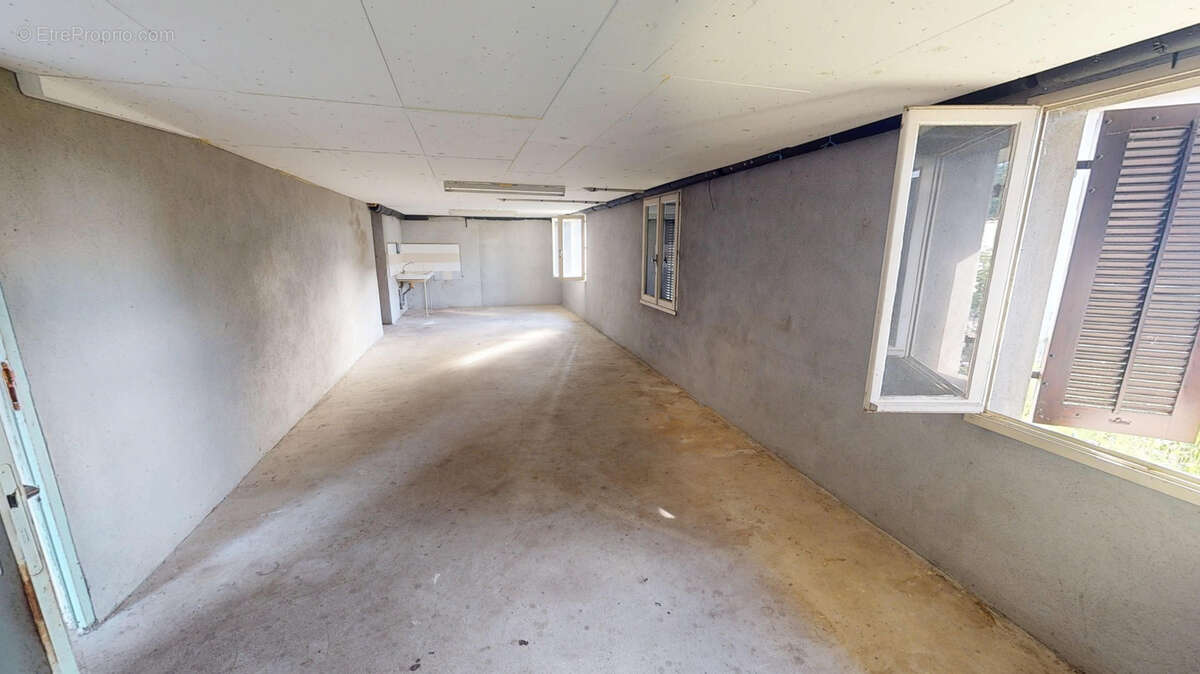 EN EXCLUSIVITE ! maison traditionnelle sur sous-sol complet, sur terrain clos d'env 670 m2 - photo 7