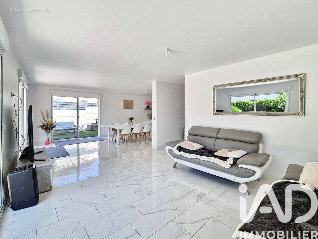 Photo 1 - Maison à BOULEURS