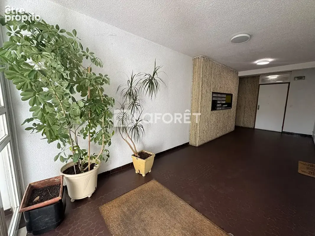 Appartement Saint Denis 1 pièce(s) 45.4 m2 - photo 7