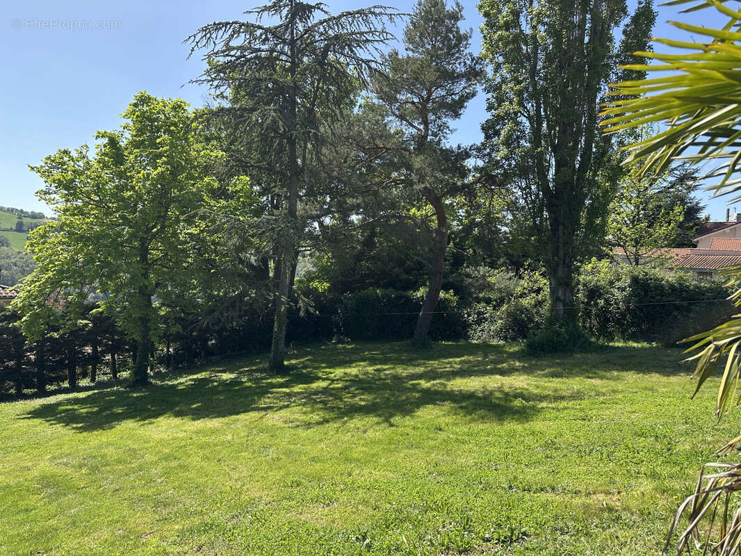 Terrain à LA FOUILLOUSE