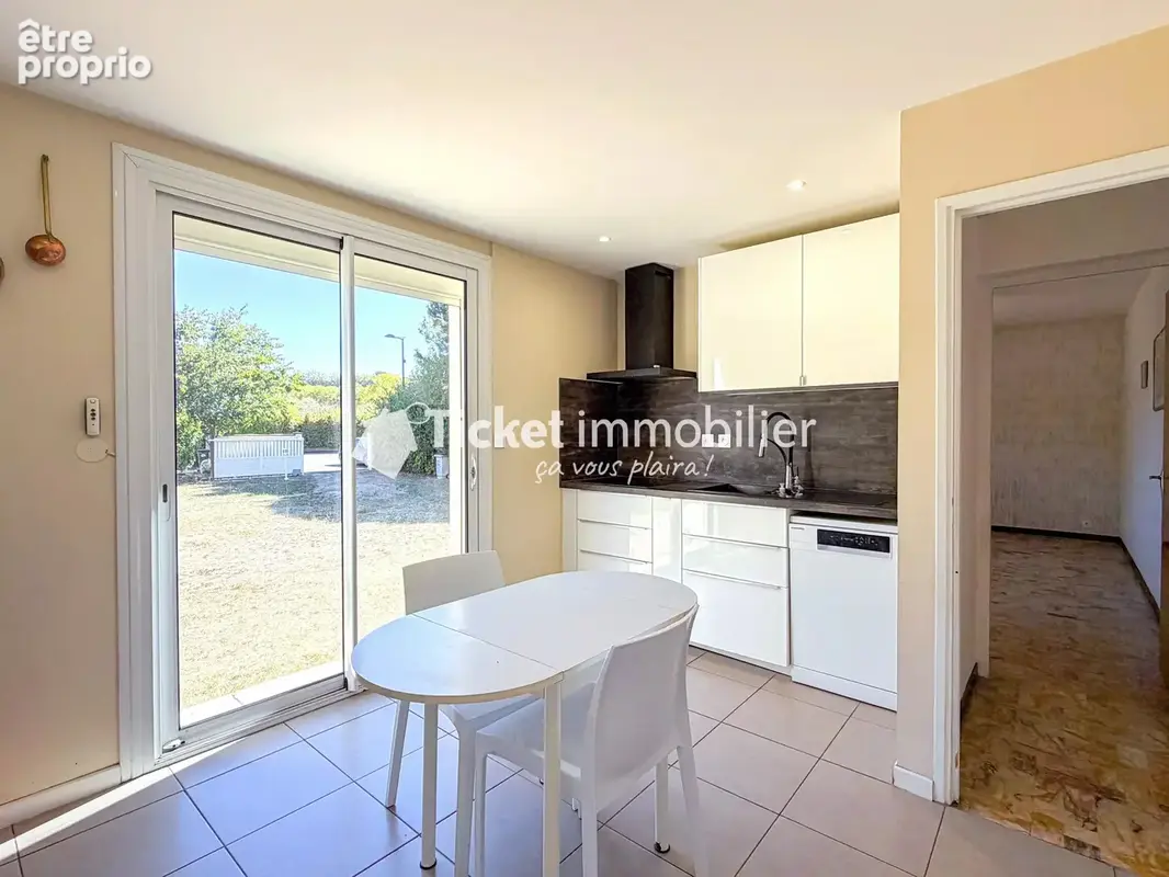 Maison 140m2 t5 a muret, 4 chambres, garage, terrain 625m2 piscinable, proche commerces et ecoles a pied etc ... - photo 3