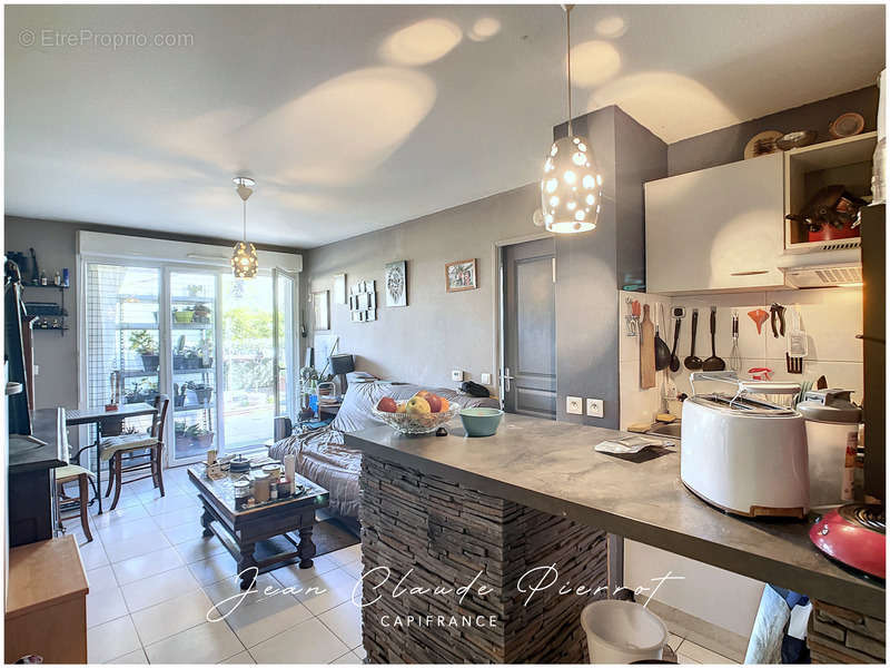 Appartement à BOUILLARGUES