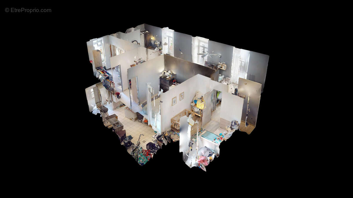 Appartement à LE CHAMBON-FEUGEROLLES