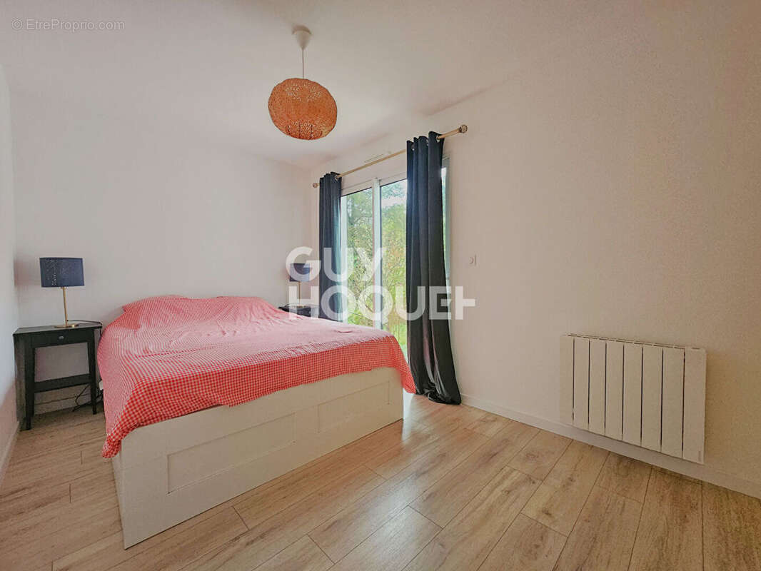 Maison à SAINTE-LUCE-SUR-LOIRE