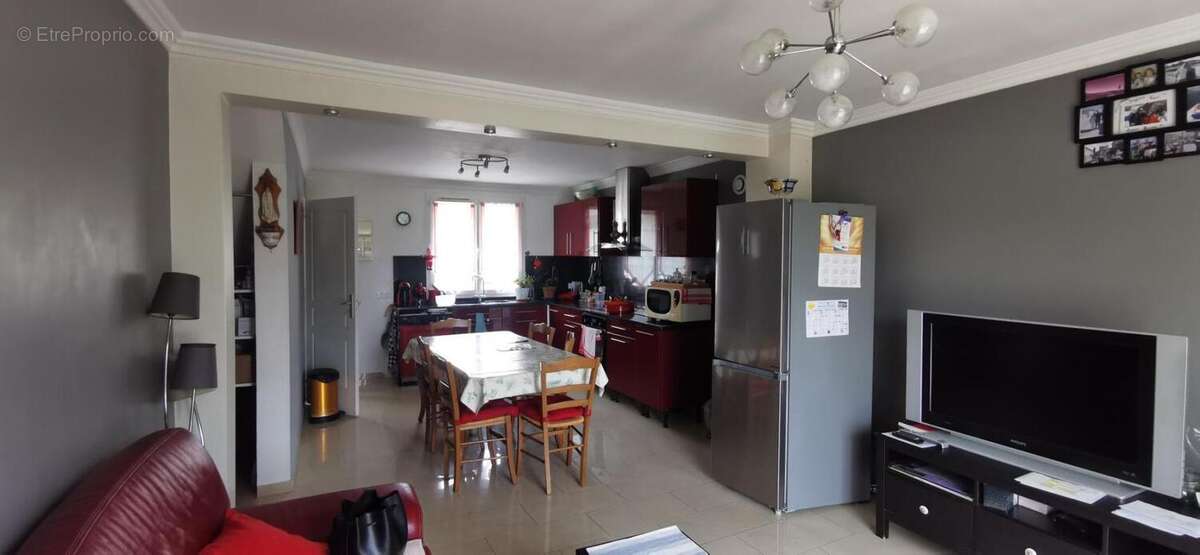 Maison à GOUSSAINVILLE