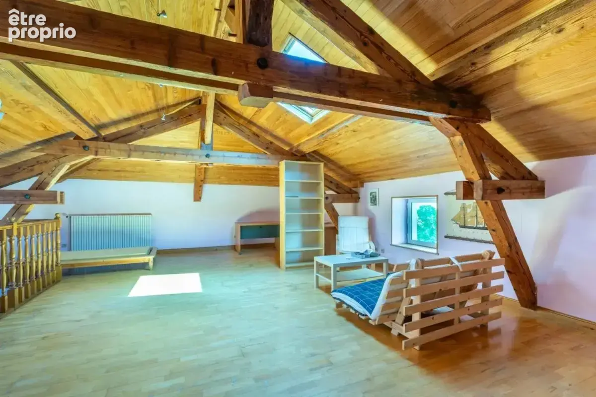 Maison Bourgeoise 8 pièces + annexes VILLARS LES DOMBES (01) - photo 9