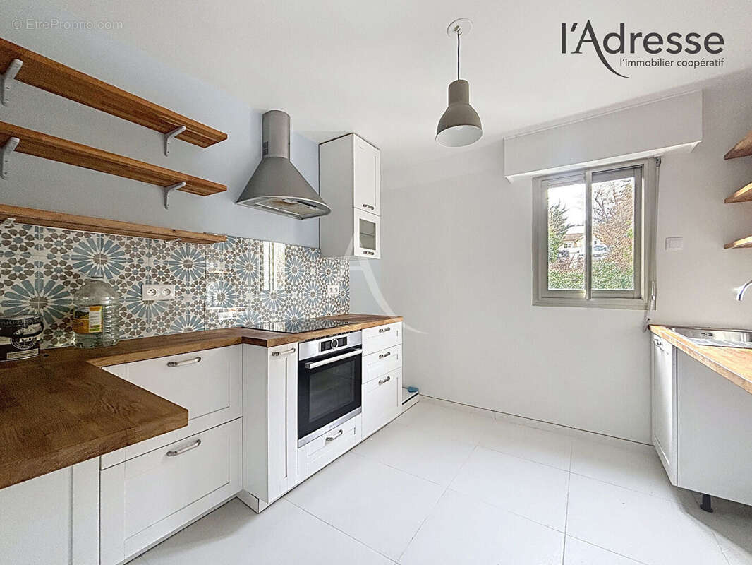 Appartement à SURESNES