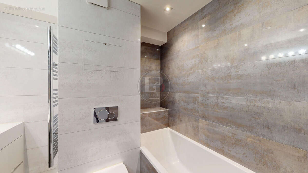 Appartement à ISSY-LES-MOULINEAUX