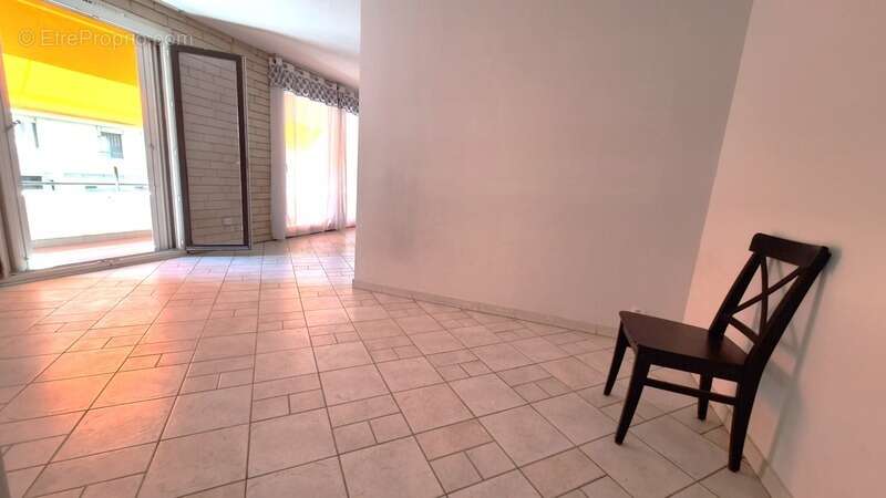 Appartement à MARSEILLE-4E