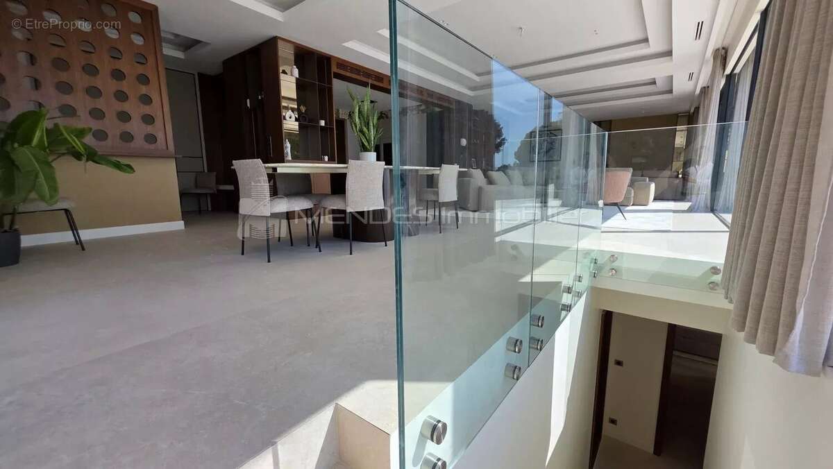 Superbe villa moderne vue mer a beausoleil - photo 35