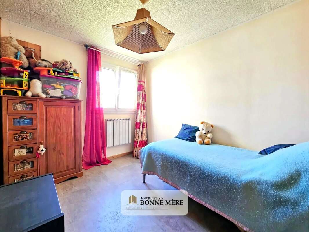 Appartement à MARSEILLE-11E